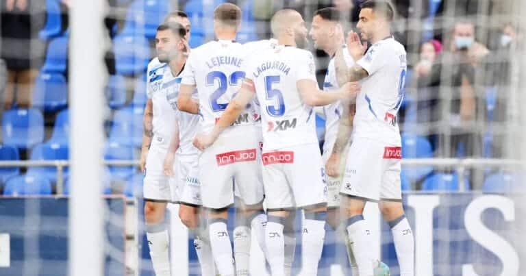 Deportivo Alaves vs Villarreal CF live streaming: Watch La Liga online