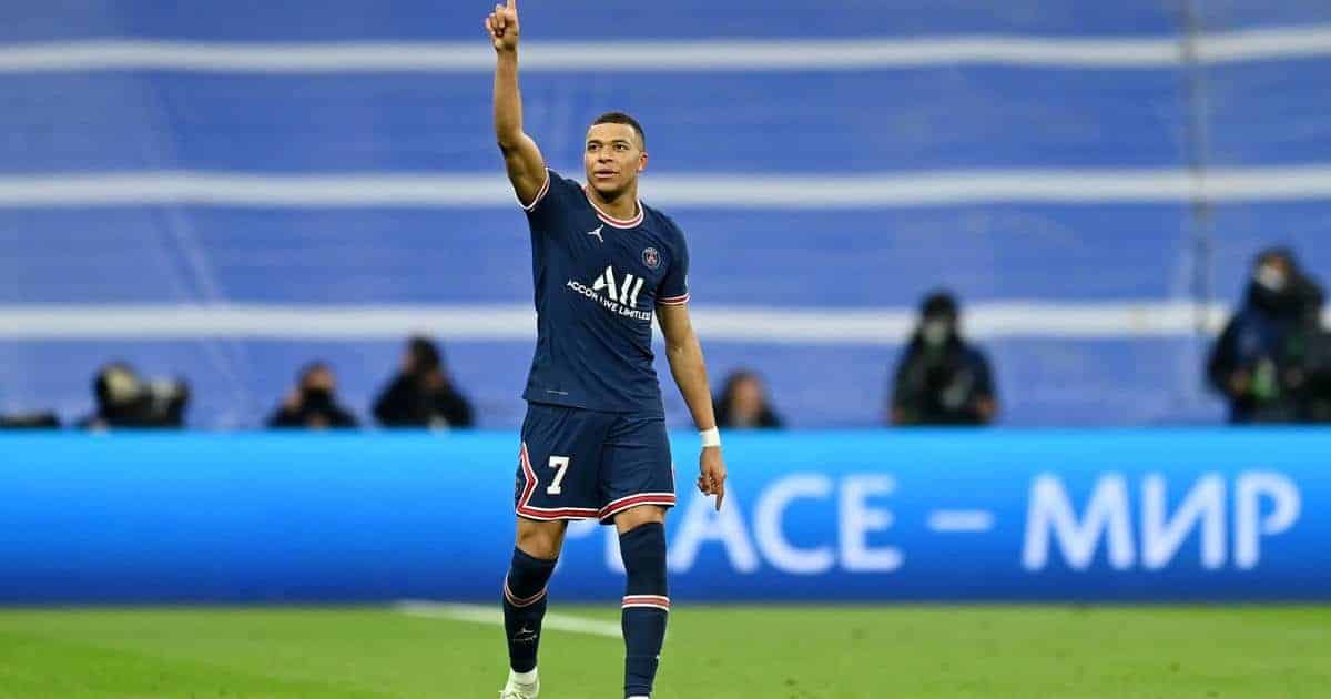 Carlo Ancelotti drawn on Real Madrid’s Kylian Mbappe swoop