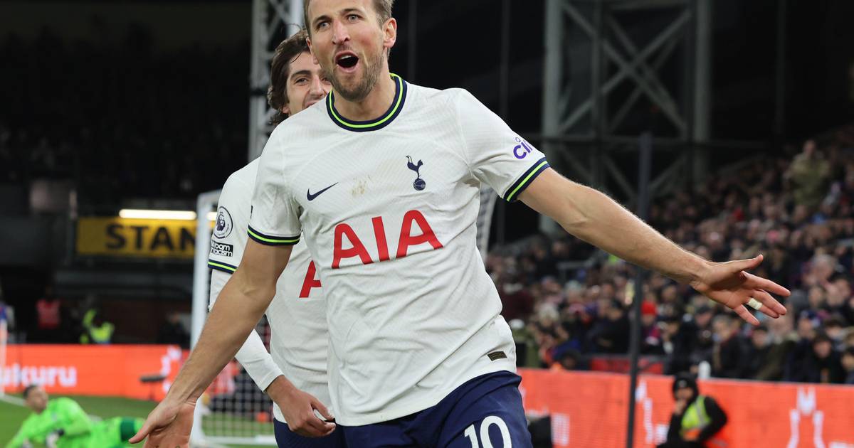 Harry Kane closes on Tottenham goal record during FA Cup win over Portsmouth