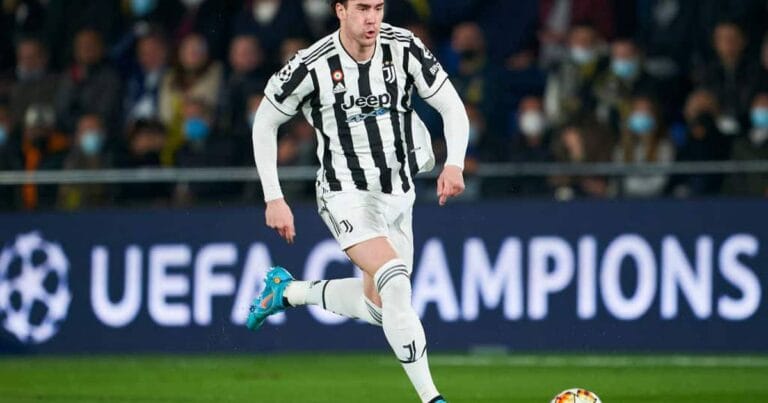 Arsenal fans lament missing out on Dusan Vlahovic after 32-second Champions League strike