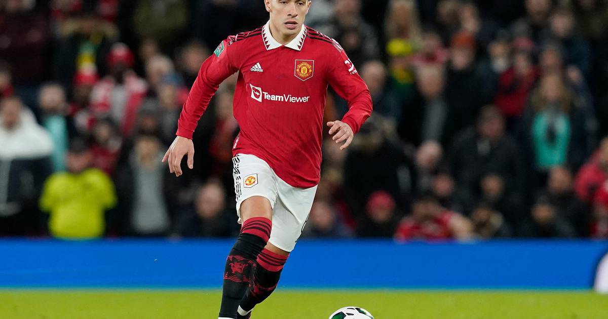 Revealed: Why Lisandro Martinez and Raphael Varane are missing for Manchester United vs Leeds United