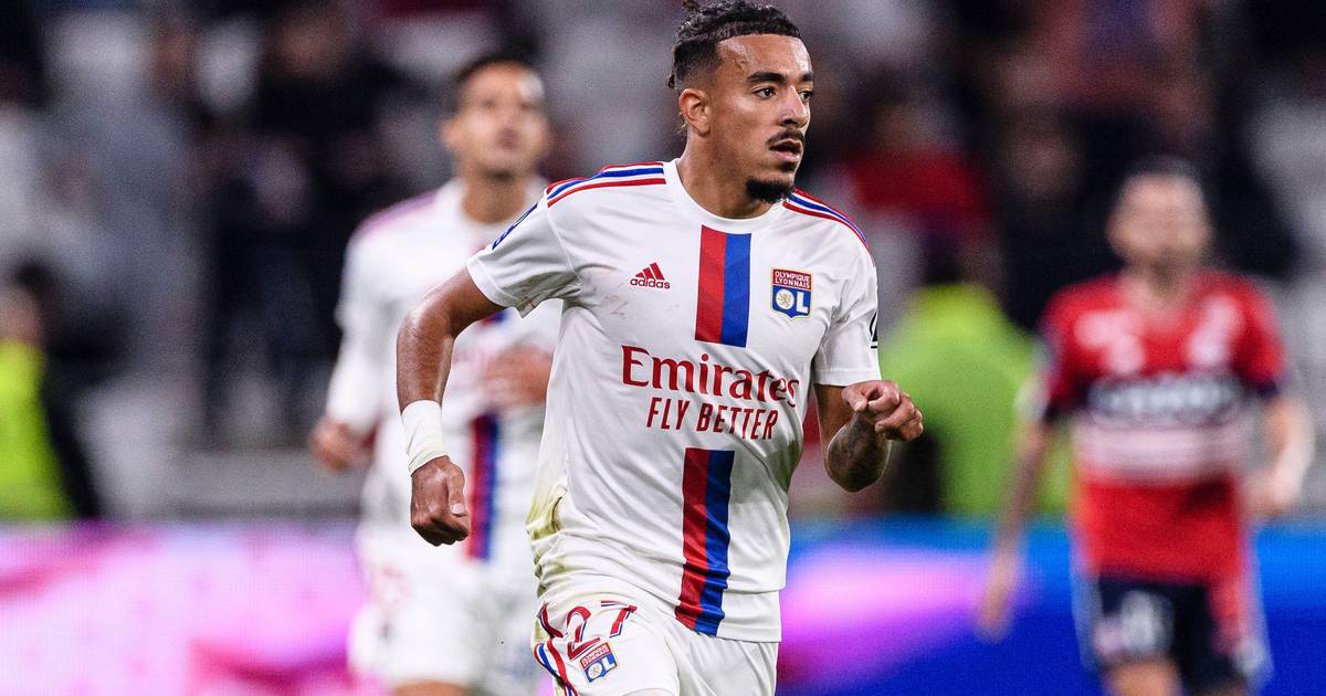 Lyon president seemingly deals Chelsea hammer blow in Malo Gusto chase