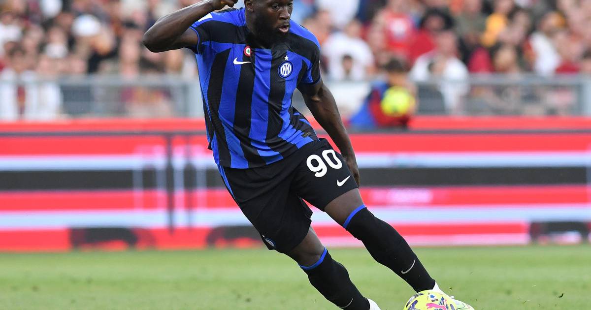 Arsenal urged to sign Chelsea flop this summer