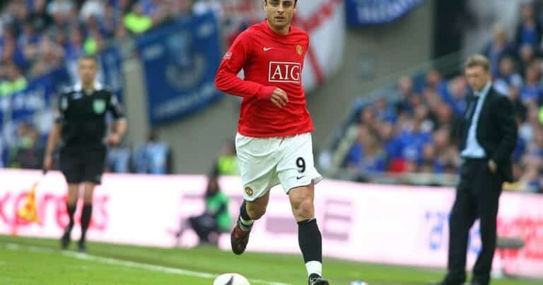 Watch: Dimitar Berbatov controls ball at 106km/h