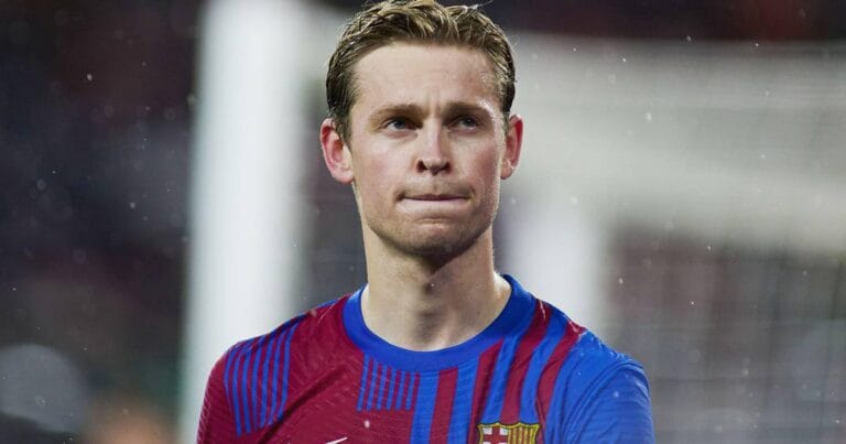 Barcelona fans send Frenkie de Jong message to Xavi & Laporta after Rayo stalemate
