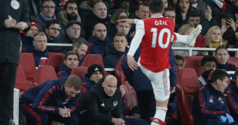 ‘Ozil’s problem is that he had problems with everyone’ Former Arsenal teammate slams German midfielder