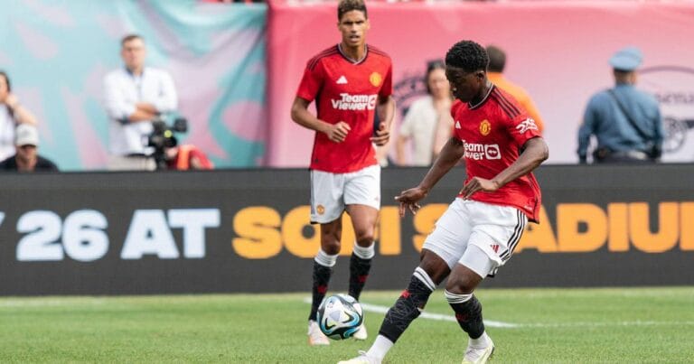 Bruno Fernandes & Garnacho send messages of support to injured Man United talent Mainoo