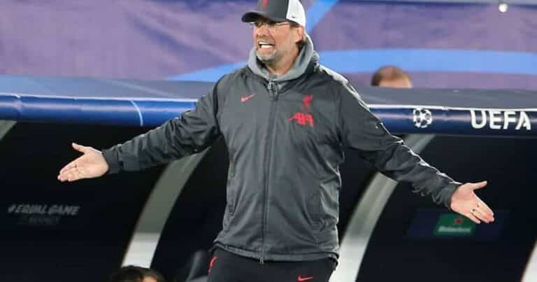 ‘Running the Game’ – Liverpool fans single one player out for praise during first half of Villarreal stalemate