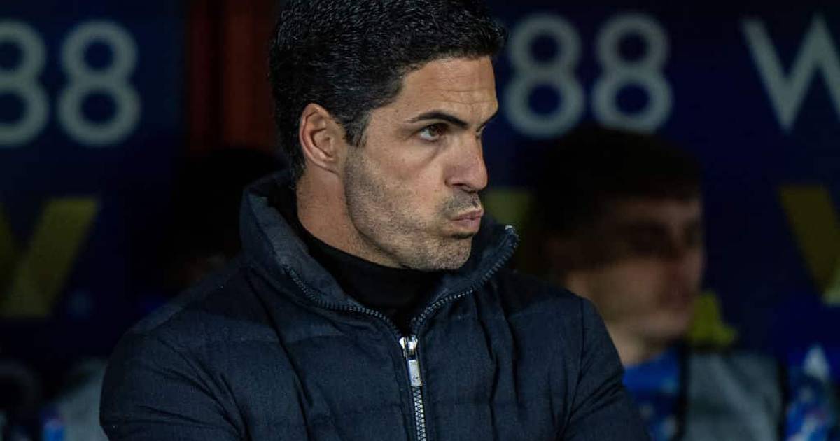 Arsenal urged to sign Brentford star by former Premier League striker