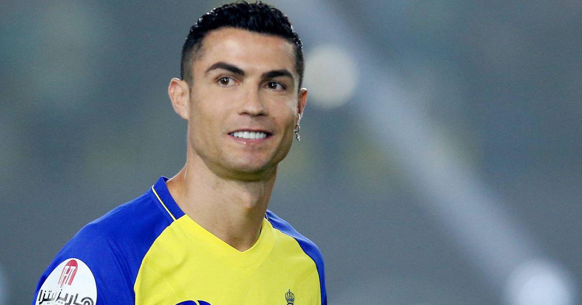 Eddie Howe responds to Newcastle links with Neymar & Cristiano Ronaldo