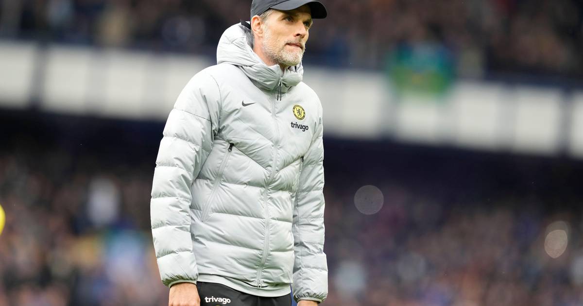 Chelsea fans turn on club with Tuchel & Abramovich chants during Man City clash