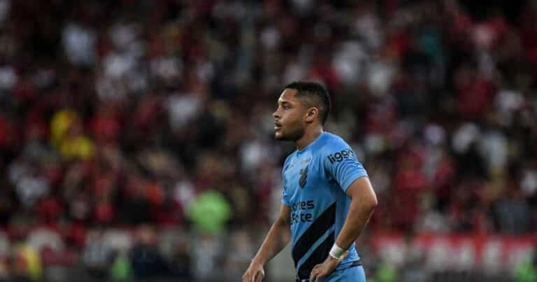 Barcelona dealt blow as Vitor Roque injury update surfaces