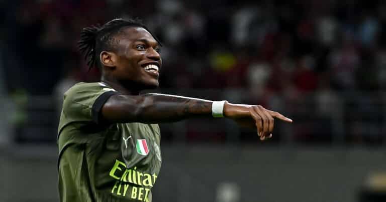 Chelsea-linked star heaps praise on Reece James