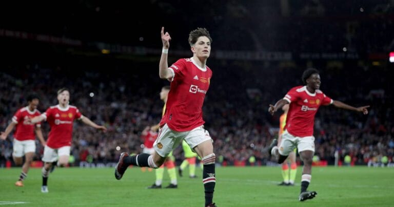 Alejandro Garnacho joins Man United cult hero Kiko Macheda in Premier League history books after last-gasp Fulham winner