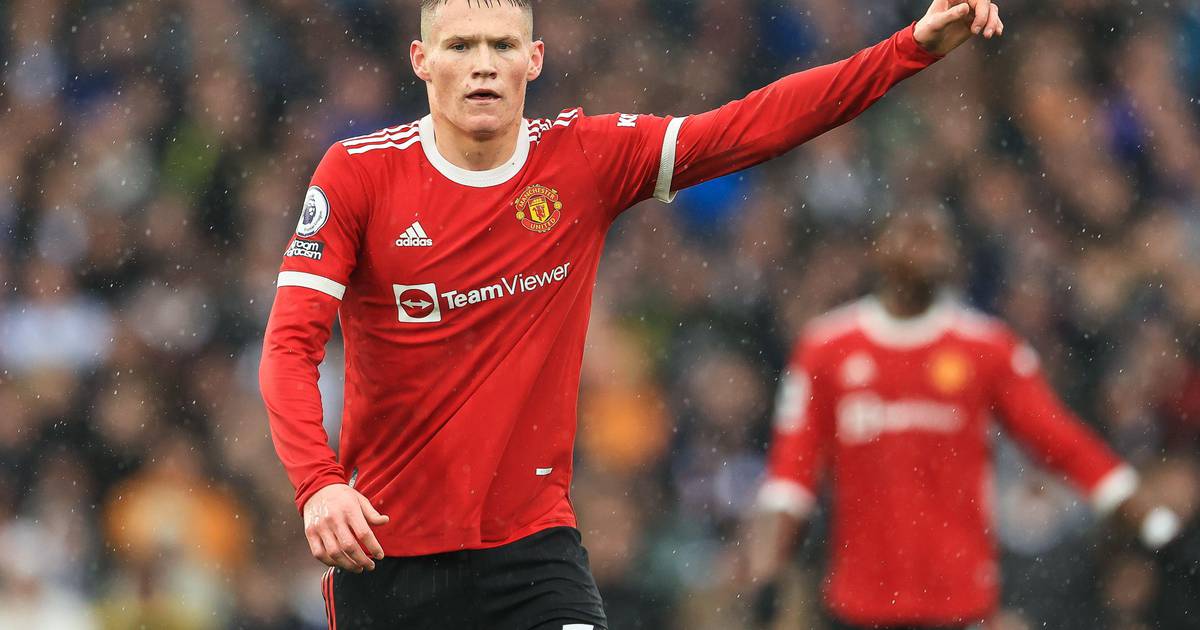 Manchester United supporters send Scott McTominay message to board after Arsenal defeat
