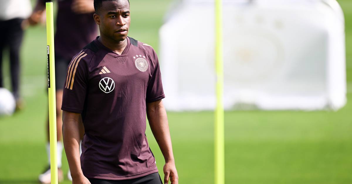 Youssoufa Moukoko’s future remains unclear as player representation outlines contract situation