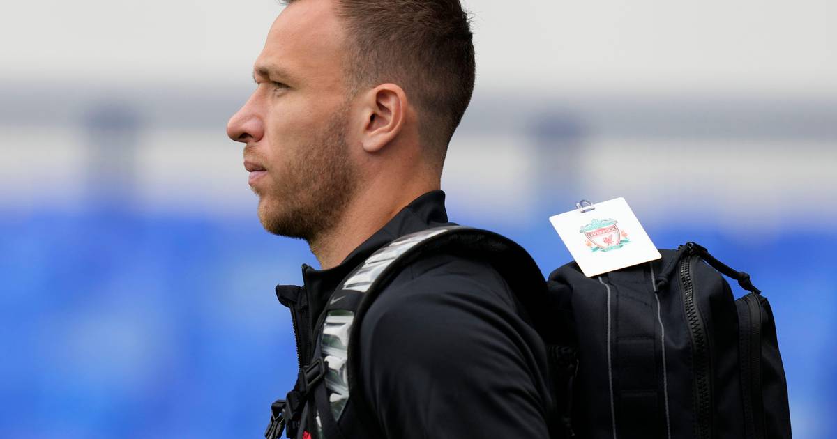 Liverpool dealt hammer blow as summer recruit Arthur ruled out long-term