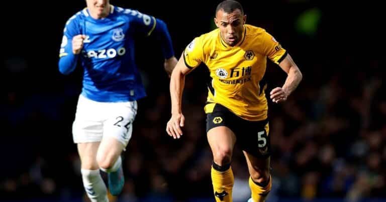 Everton to hijack Newcastle’s striker move and Anthony Gordon demands to leave