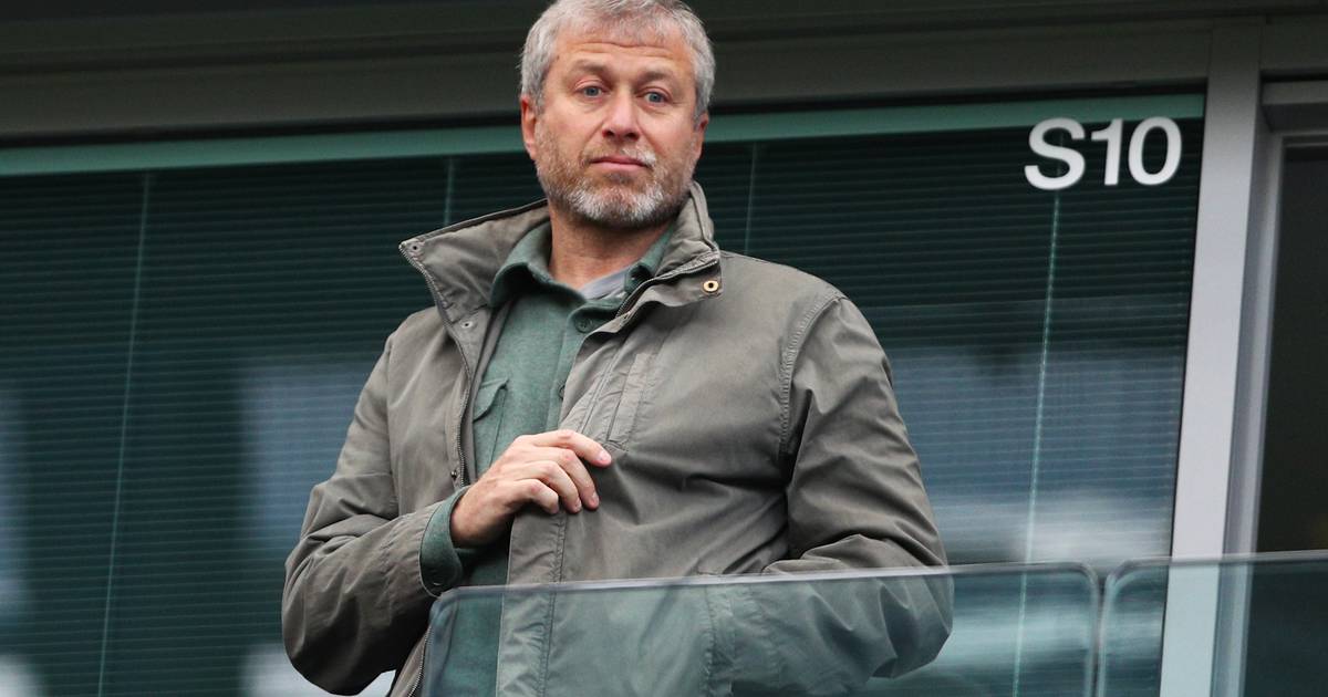 Chelsea owner Roman Abramovich in Belarus aiding peace talks in Russia Ukraine conflict