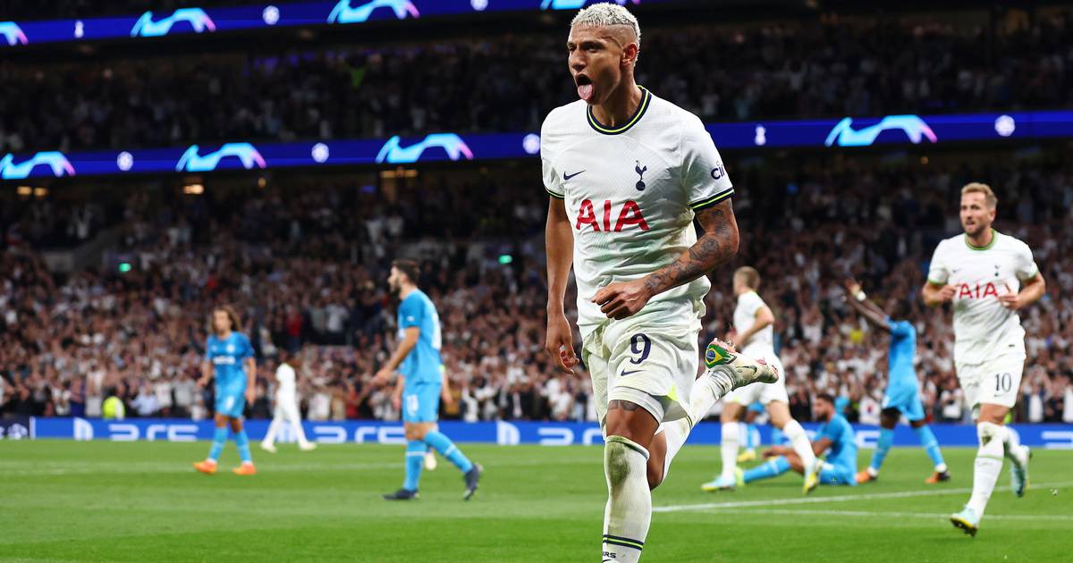 Richarlison attends Tottenham vs Arsenal U21 to show support for goalscoring returnee Lucas Moura