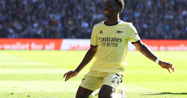 Steven Gerrard sends message to Bukayo Saka after Arsenal’s win over Aston Villa