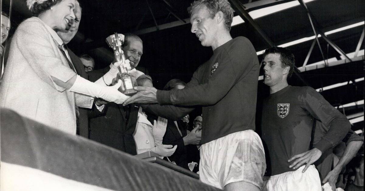 Premier League managers pay homage to Queen Elizabeth II in the run up to weekend action