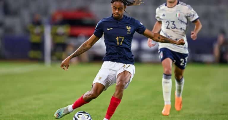 Official: PSG seal €50m deal for Chelsea-linked Lyon star