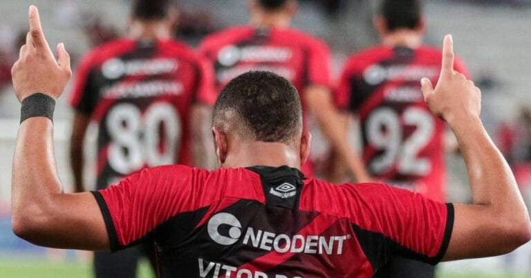 Barcelona readying €35m offer after ‘positive’ first meeting for Brazilian prodigy