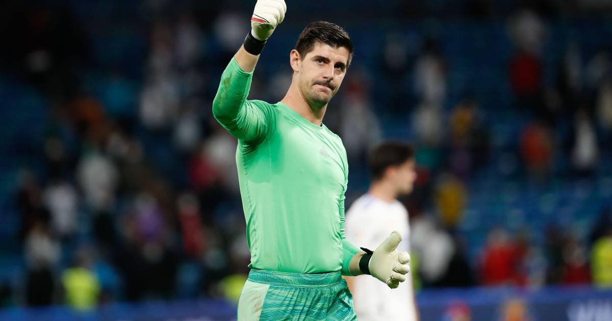 Carlo Ancelotti provides pre-Clasico Thibaut Courtois update