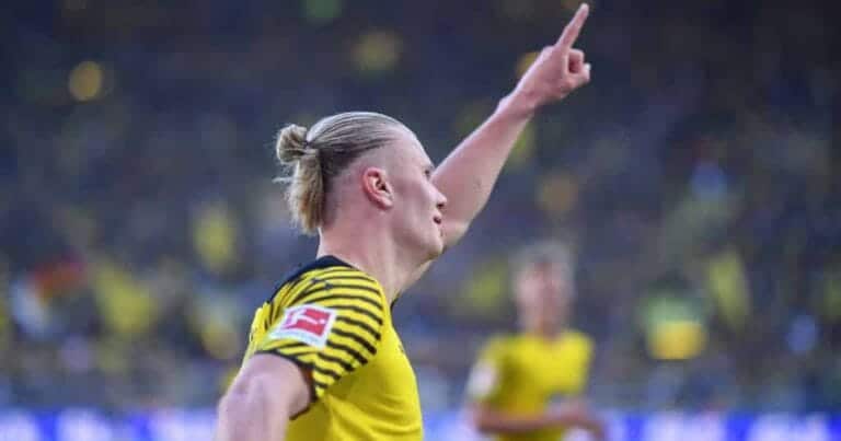 Borussia Dortmund provide Erling Haaland transfer update amid Manchester City interest