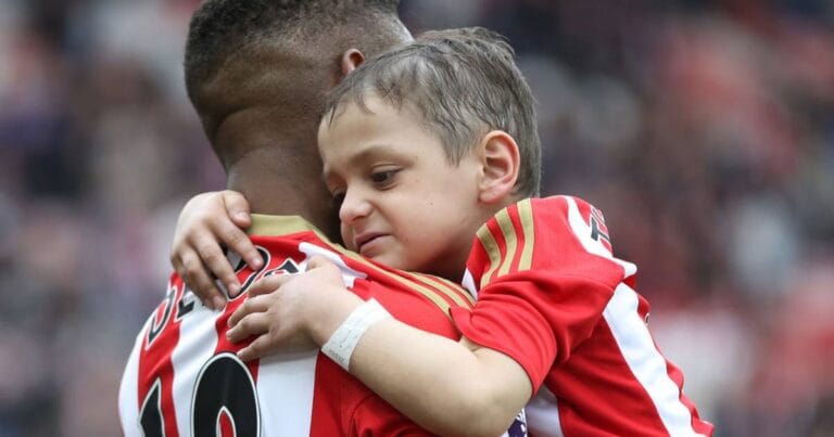 Former Tottenham and England striker Jermain Defoe announces his retirement