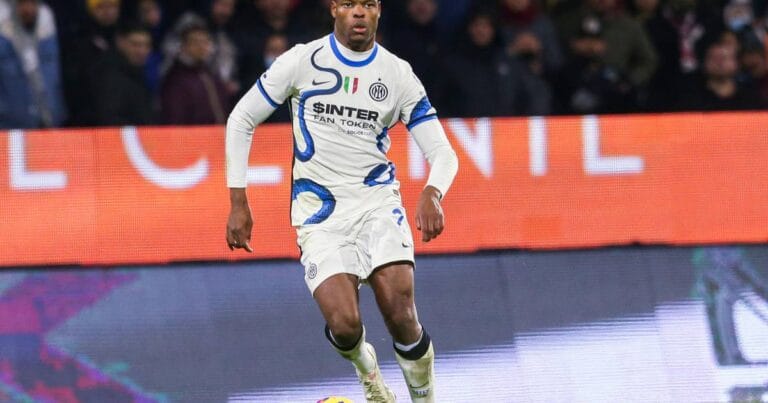 Denzel Dumfries addresses Chelsea links after MOTM display for the Netherlands