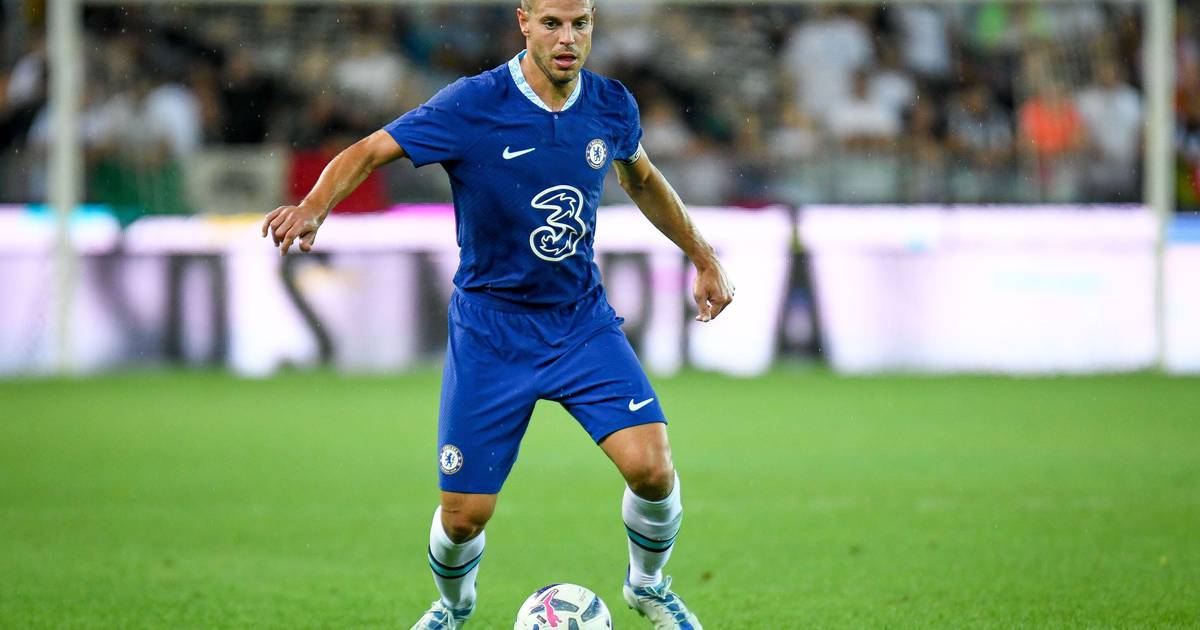 Cesar Azpilicueta reveals why he snubbed Barcelona for Chelsea
