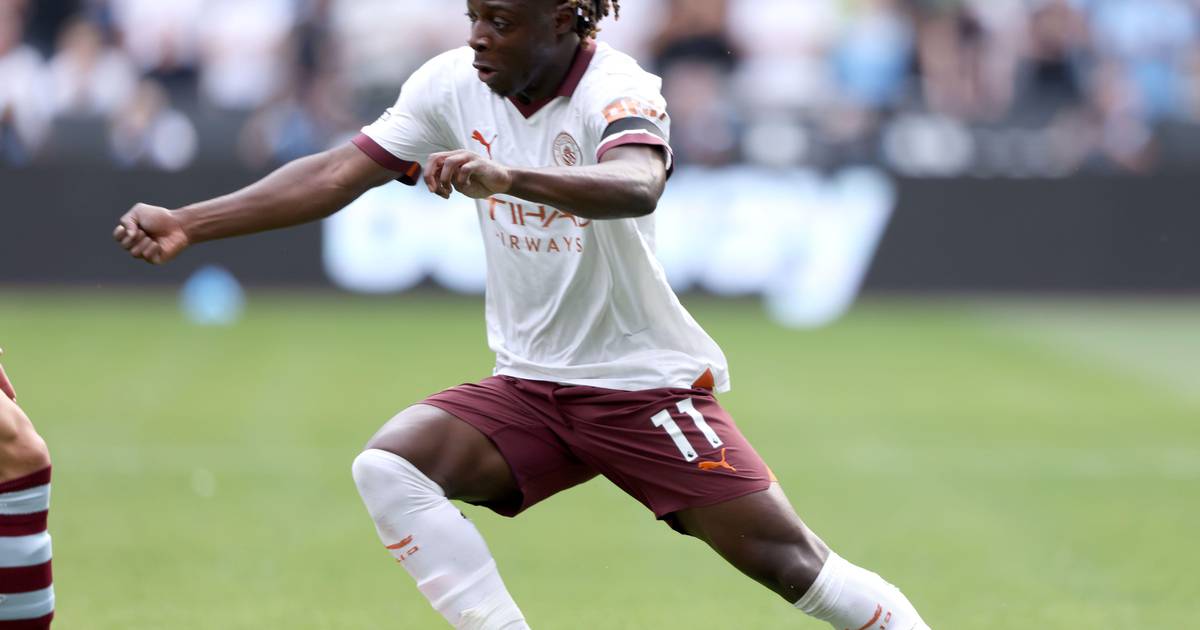 Jeremy Doku explains what he has learned at Manchester City