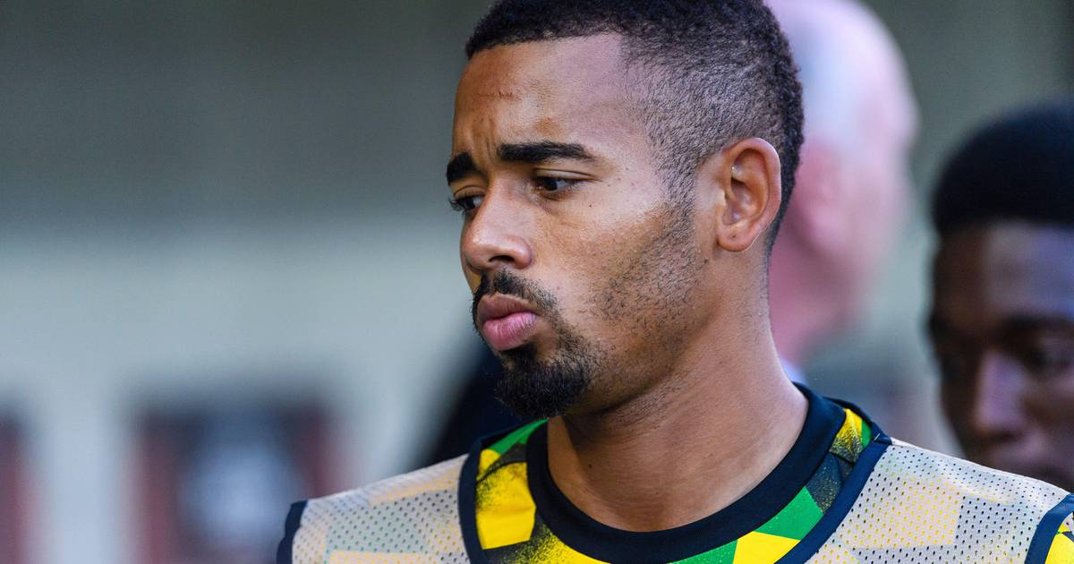 Gabriel Jesus provides Arsenal injury return date following Manchester United win