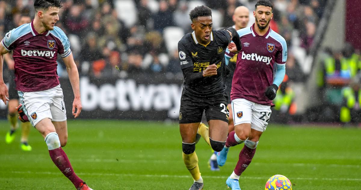 Newcastle boss Howe explains Joe Willock being benched vs Man United