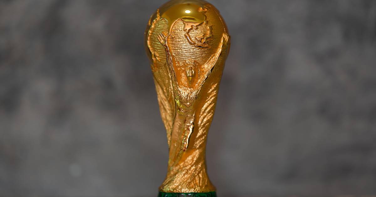 Hosts Qatar set unwanted World Cup record in defeat to Ecuador