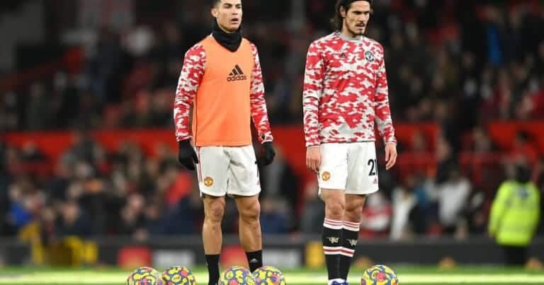 Manchester United target Everton forward in potential relegation swoop