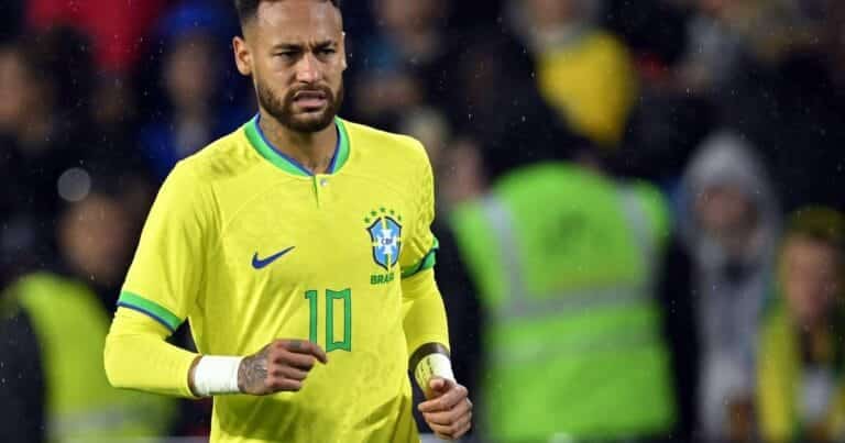 Neymar names his four favourites for the World Cup and hints at Gareth Southgate selection mistake