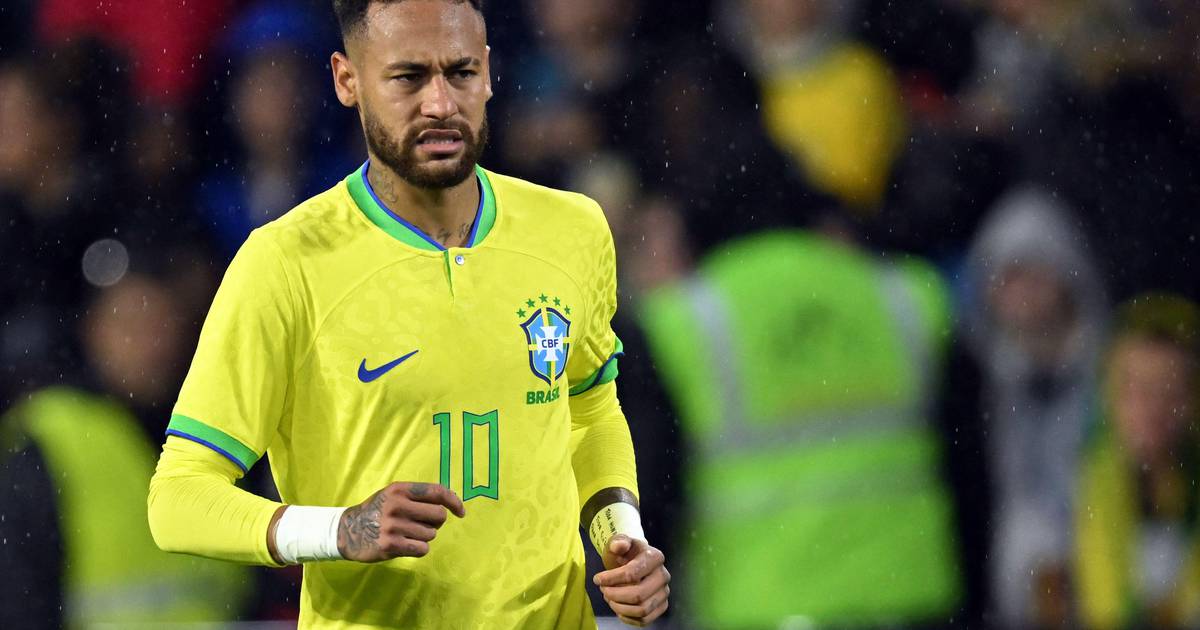 Neymar names his four favourites for the World Cup and hints at Gareth Southgate selection mistake