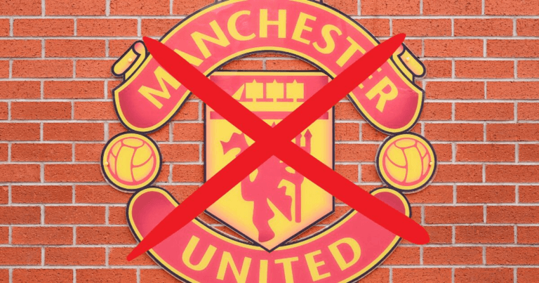 Manchester United see 35m striker bid rejected