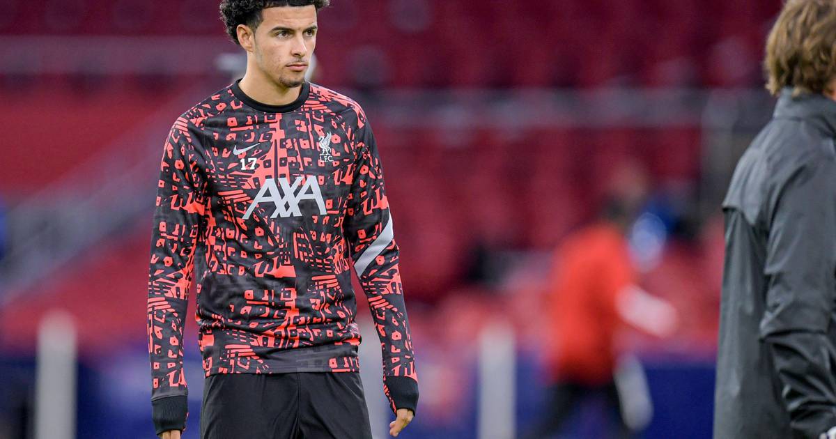 Liverpool agrees to contract extension with Curtis Jones until 2027