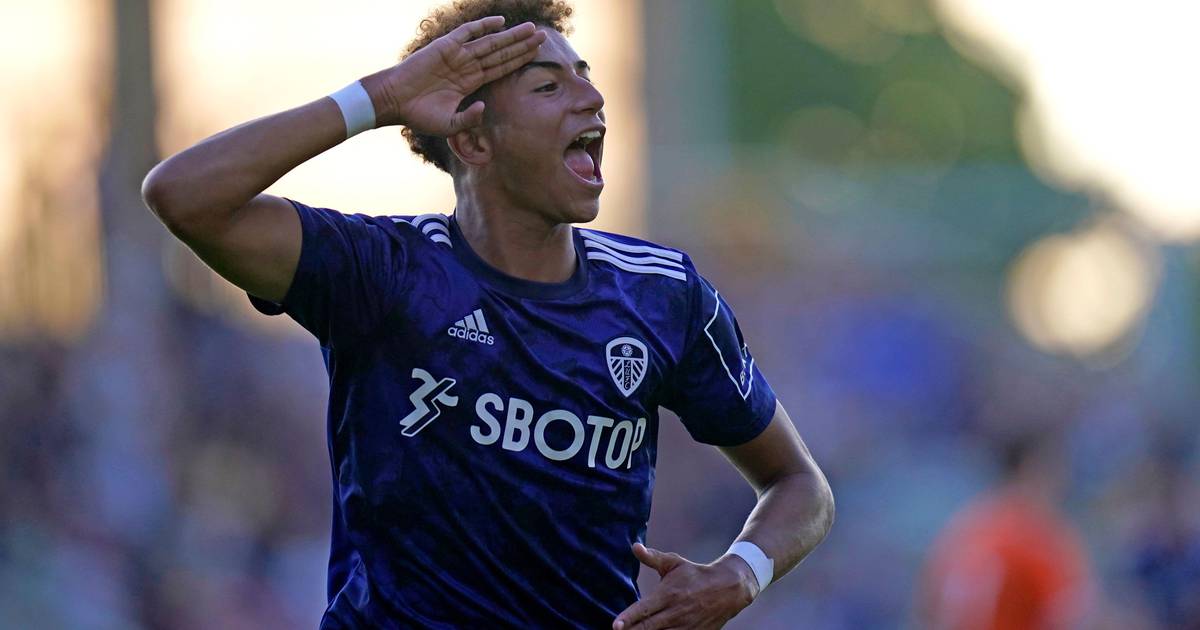 Watch: Leeds starlet Joseph bags fine hat-trick in U21s rout
