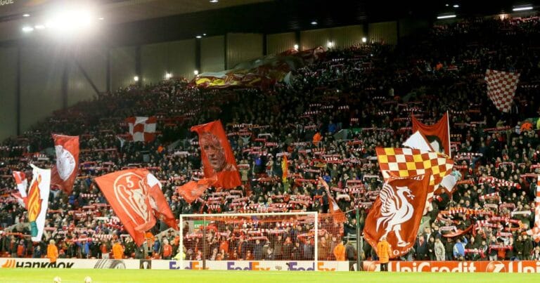 Liverpool send Carvalho to Hull on loan deal