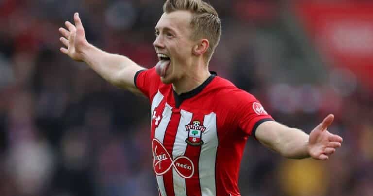 Manchester United set to rival Manchester City for midfield star