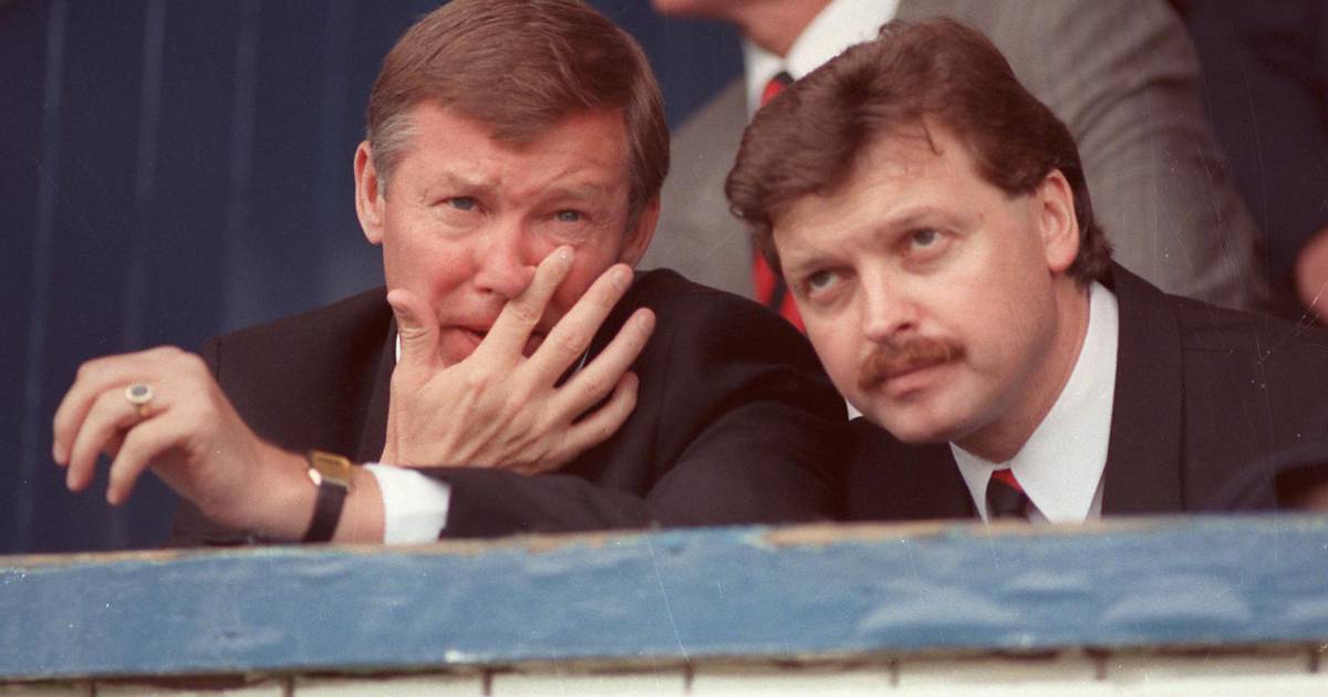 Michael Knighton confirms planned bid to buy Manchester United from Glazers