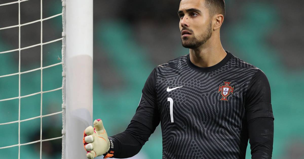 Porto star Costa responds to Manchester United links