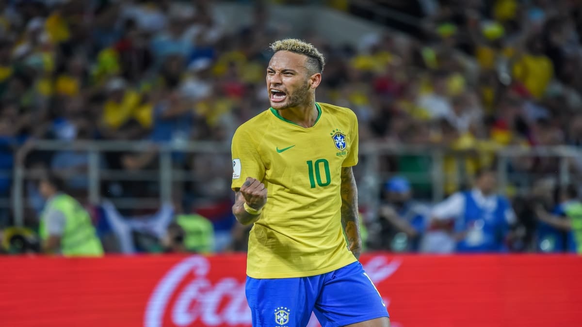 Neymar denies talk of Santos return