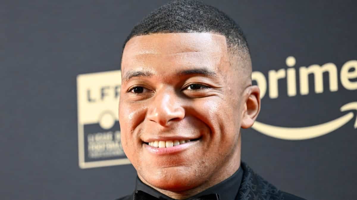 Kylian Mbappe: Real Madrid announce signing of ‘excited’ France captain