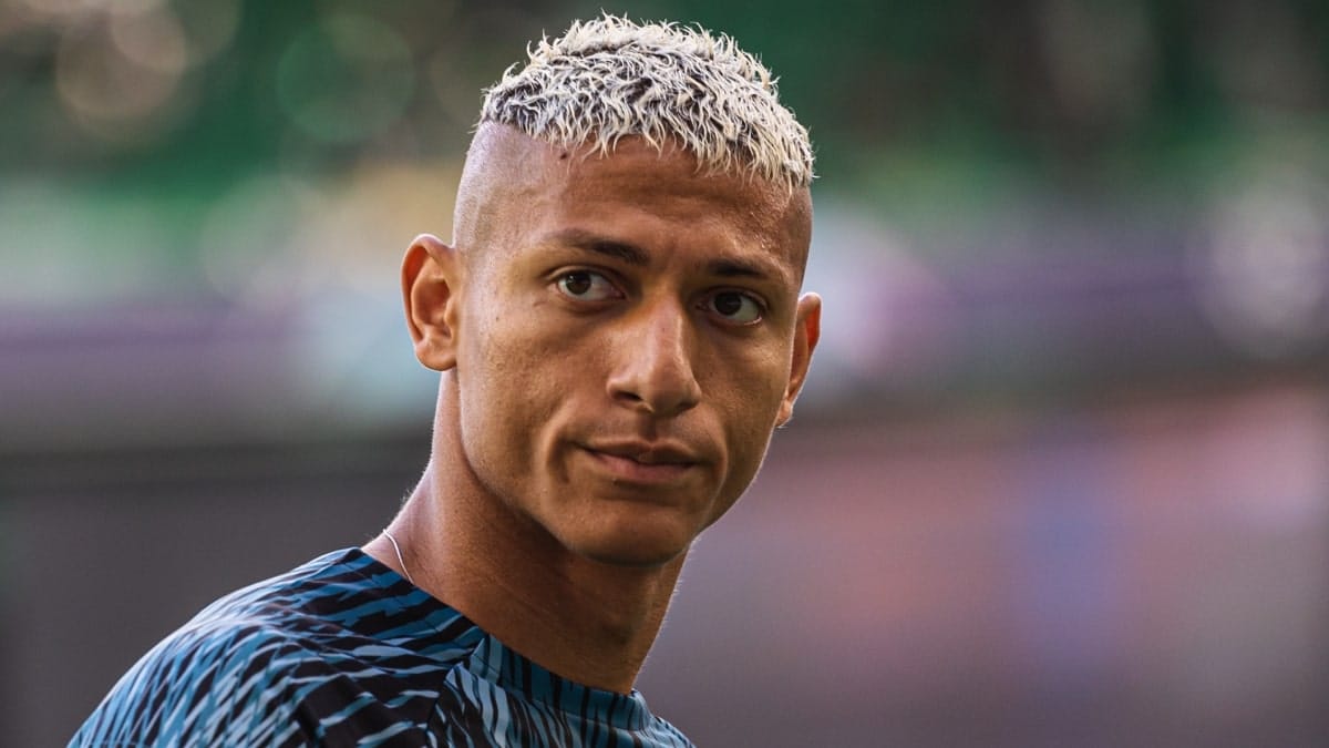 Lineups, team news, confirmed starting teams as Richarlison starts